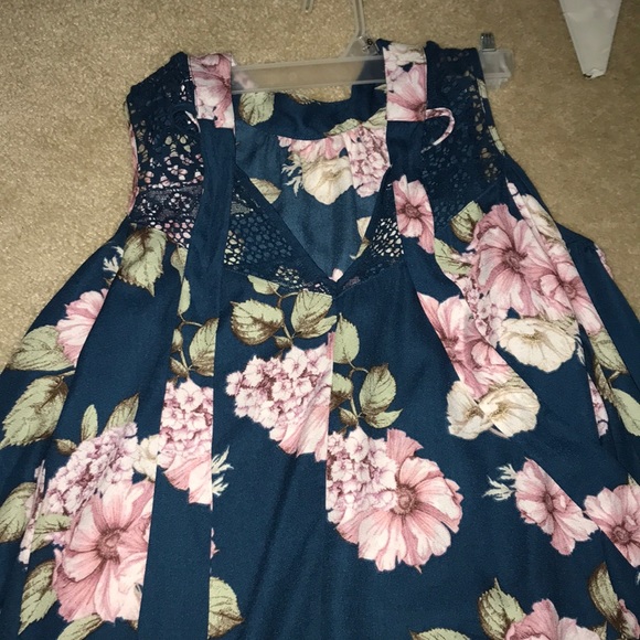 Floral Dress - Picture 2 of 4